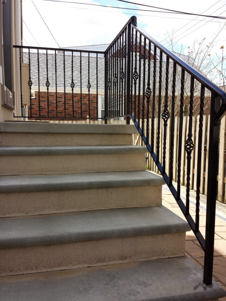 Traditional custom ornamental aluminum rail at the beach, photo 4 of 8