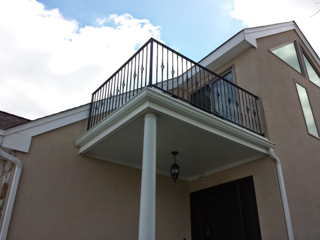 Traditional custom ornamental aluminum rail at the beach, photo 7 of 8