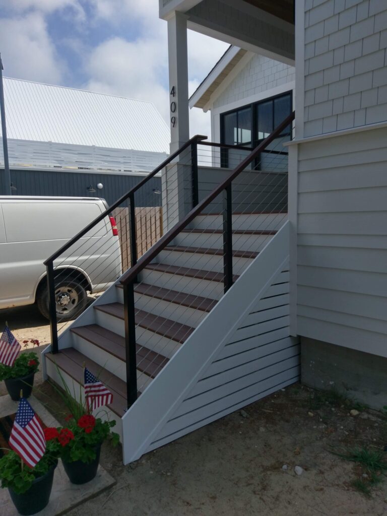 Cable rail with ipe top rail, photo 2 of 4